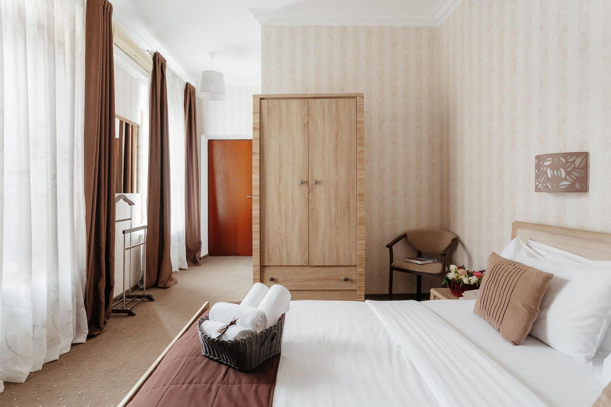 Noname Hotel Odessa Eksteriør bilde